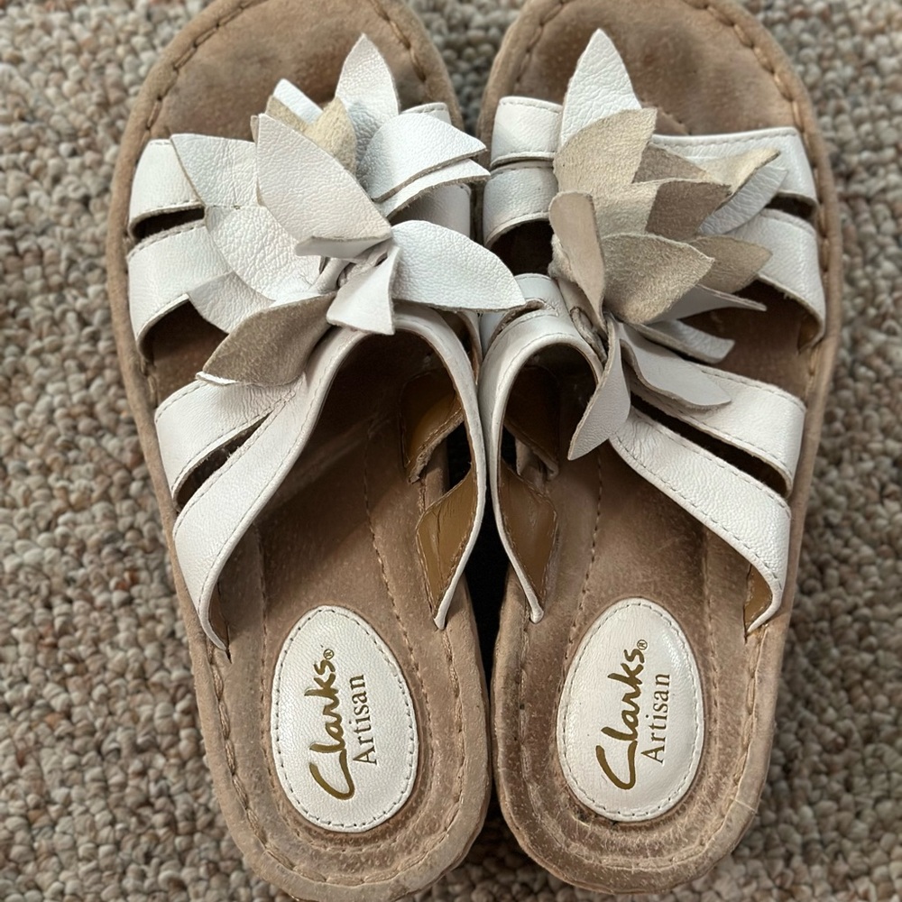 Clarks Artisan Slip On Sandal 6m - image 1